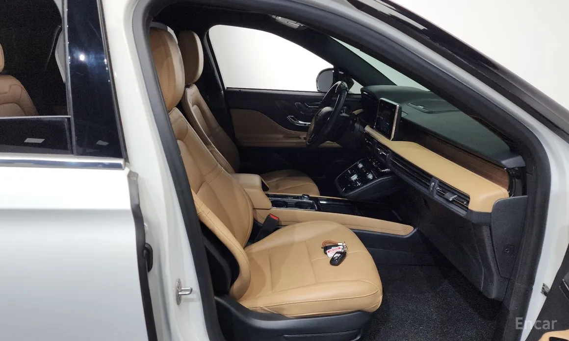 Фото 11 - Lincoln Corsair