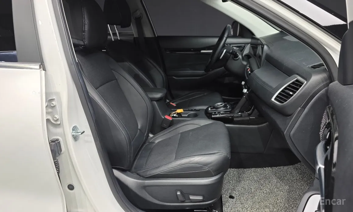 Фото 11 - Kia Seltos