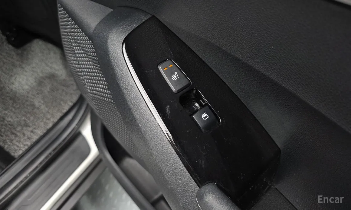 Фото 17 - Kia Seltos