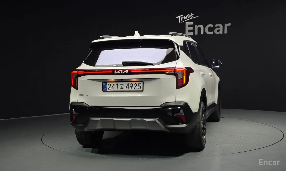 Фото 4 - Kia Seltos