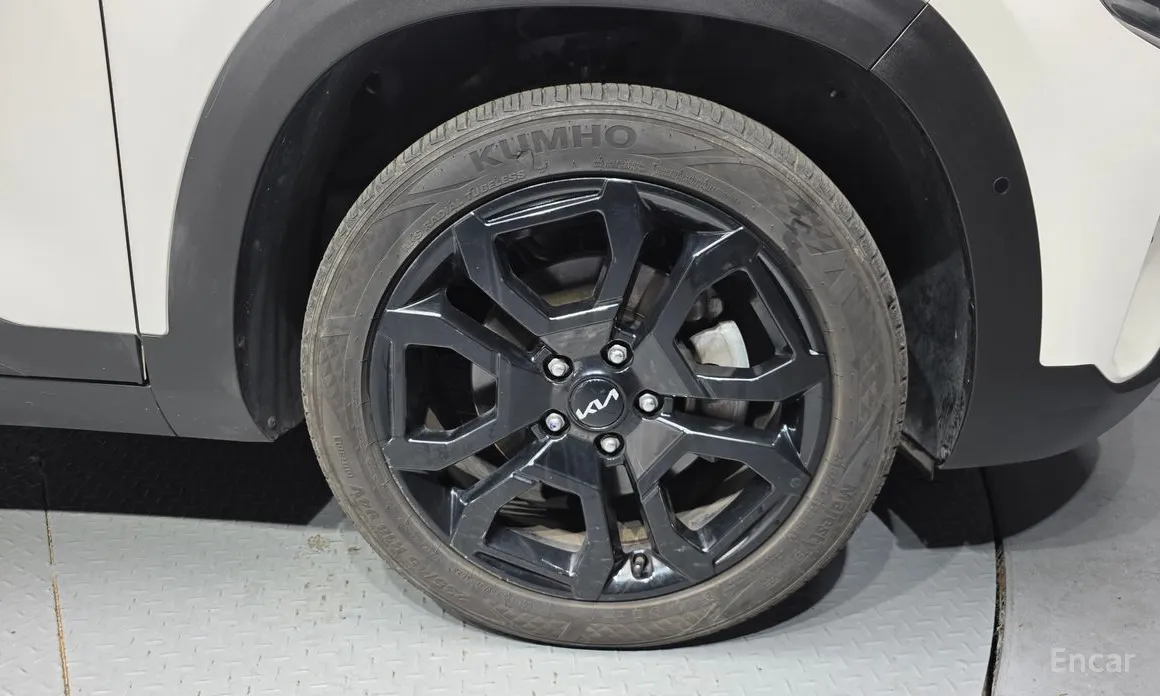 Фото 5 - Kia Seltos