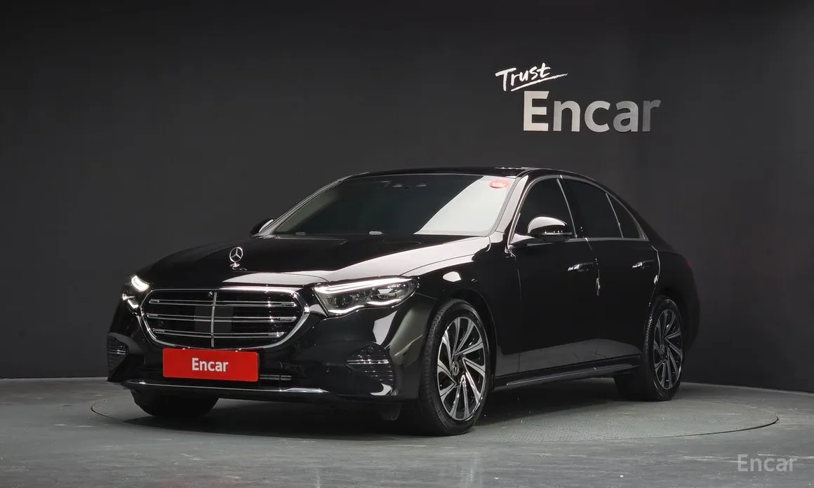 Фото 1 - Mercedes-Benz E-Class