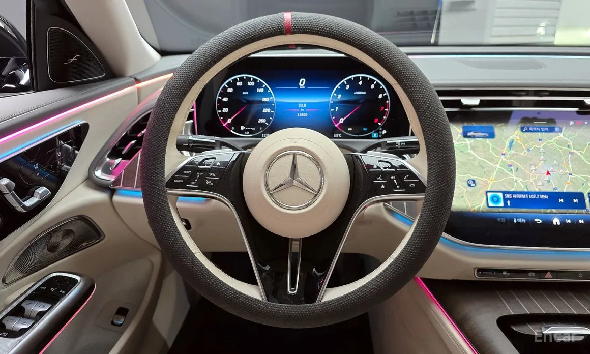 Фото 13 - Mercedes-Benz E-Class