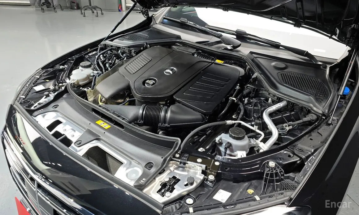 Фото 6 - Mercedes-Benz E-Class