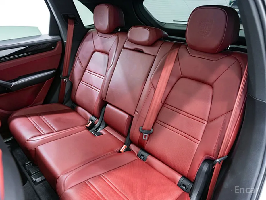 Фото 16 - Porsche Cayenne