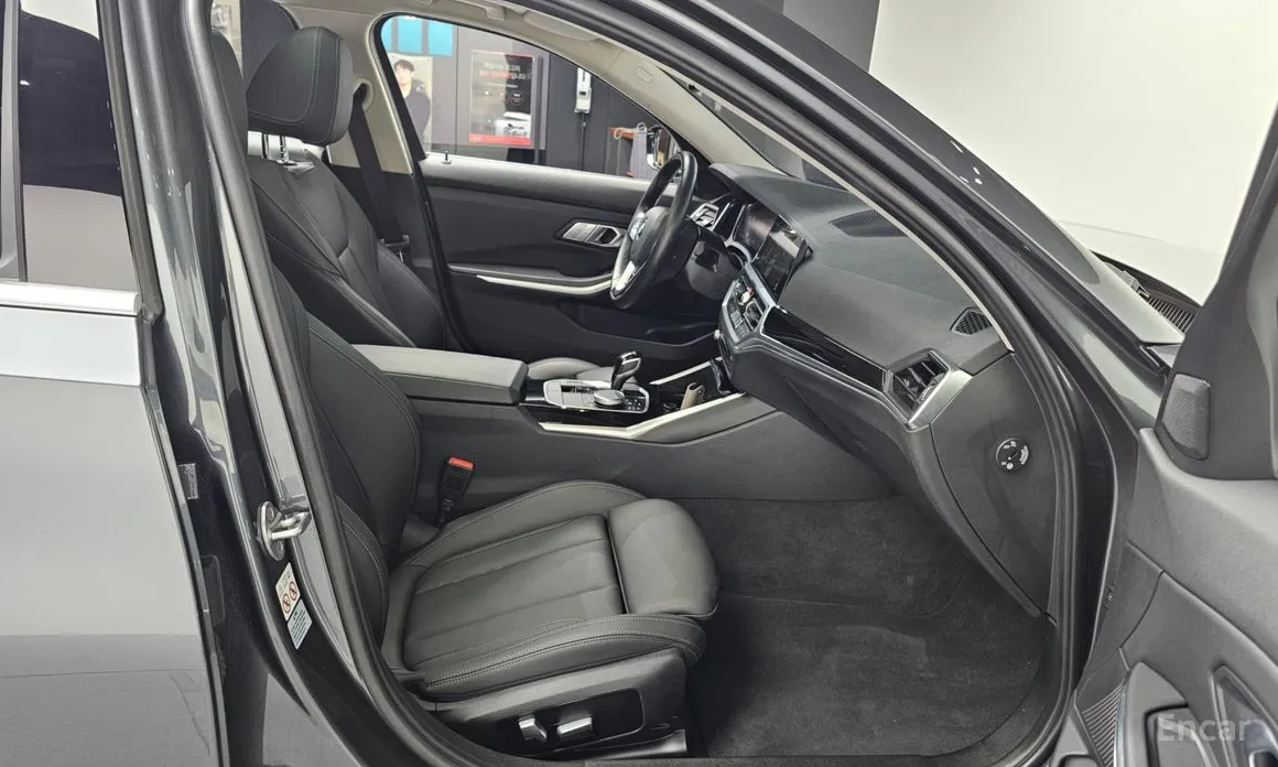 Фото 11 - BMW 3 Series