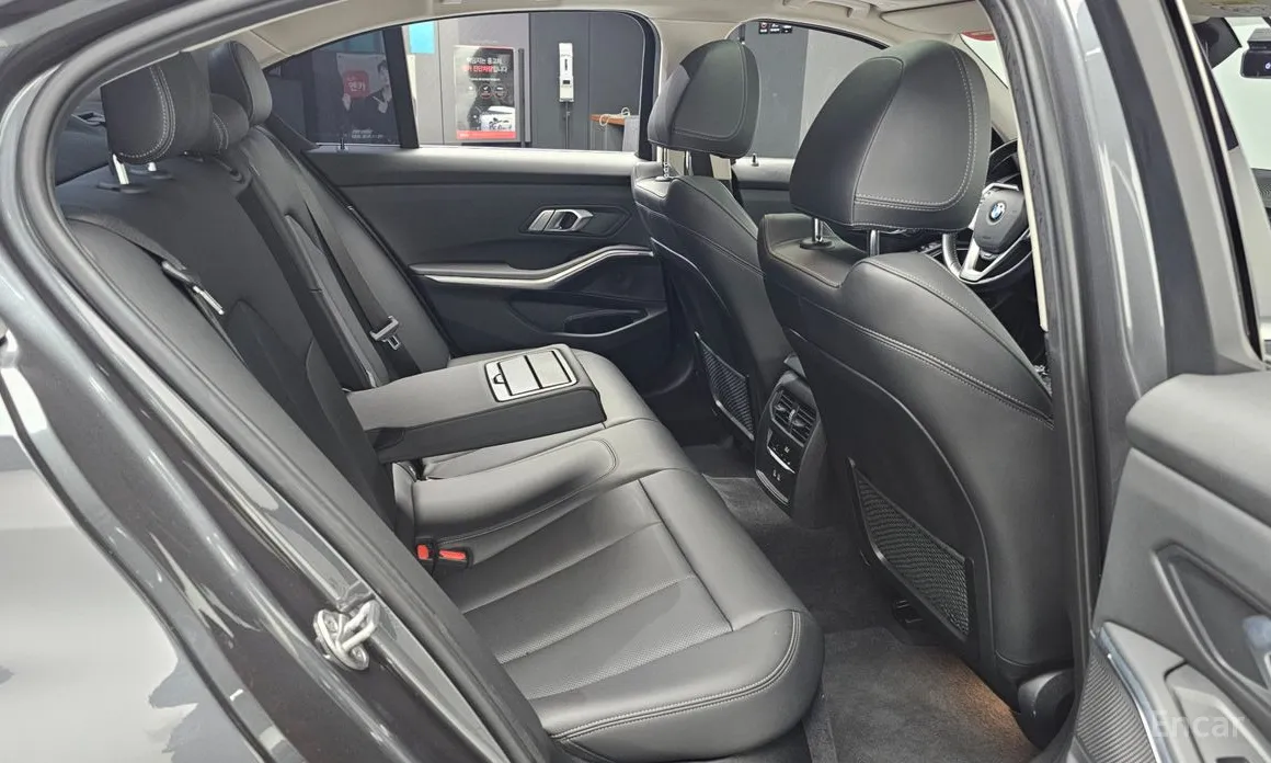 Фото 12 - BMW 3 Series