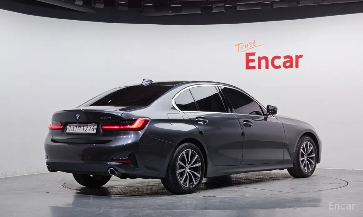 Фото 2 - BMW 3 Series