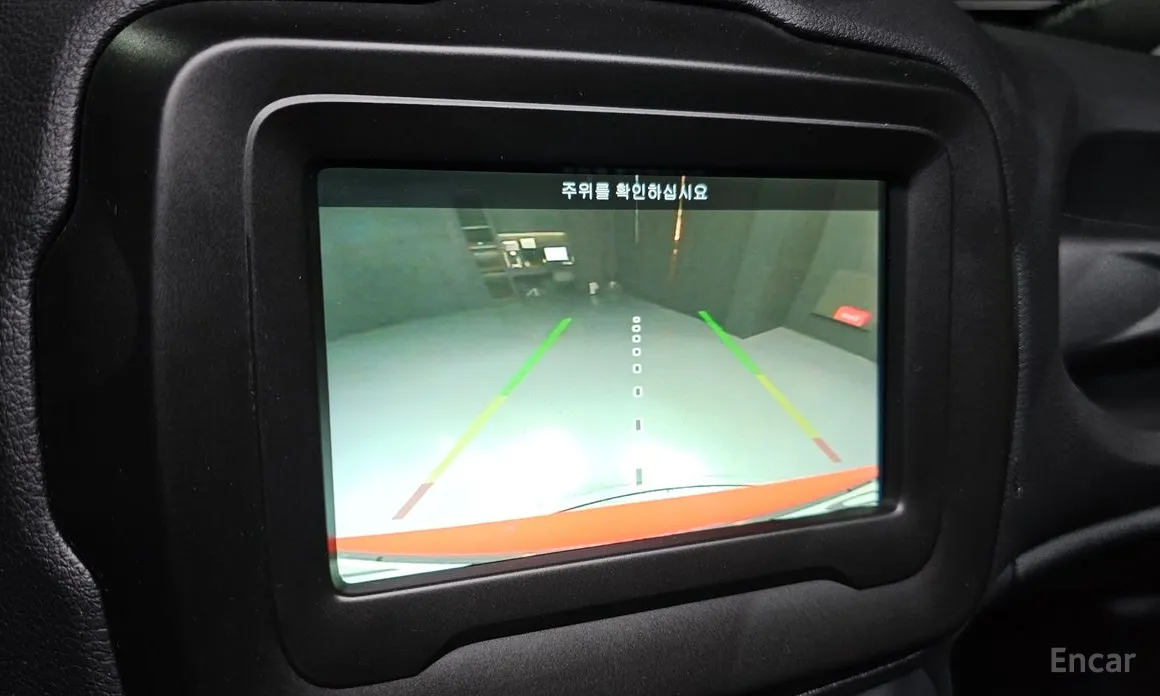 Фото 16 - Jeep Renegade