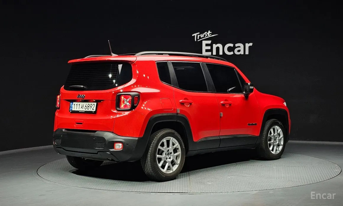 Фото 2 - Jeep Renegade