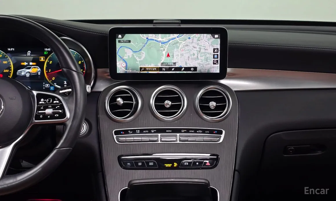 Фото 15 - Mercedes-Benz GLC-Class