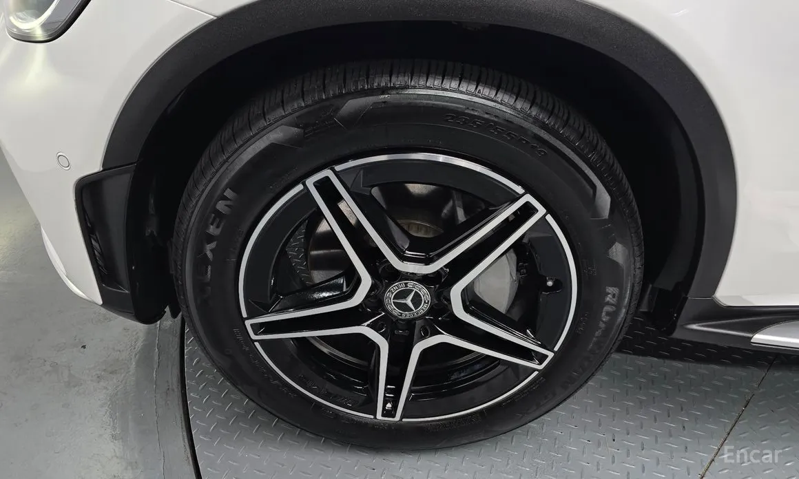 Фото 5 - Mercedes-Benz GLC-Class