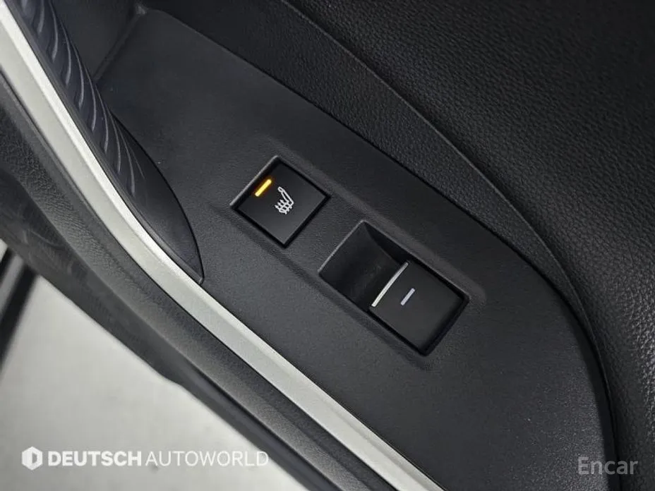 Фото 16 - Toyota RAV4