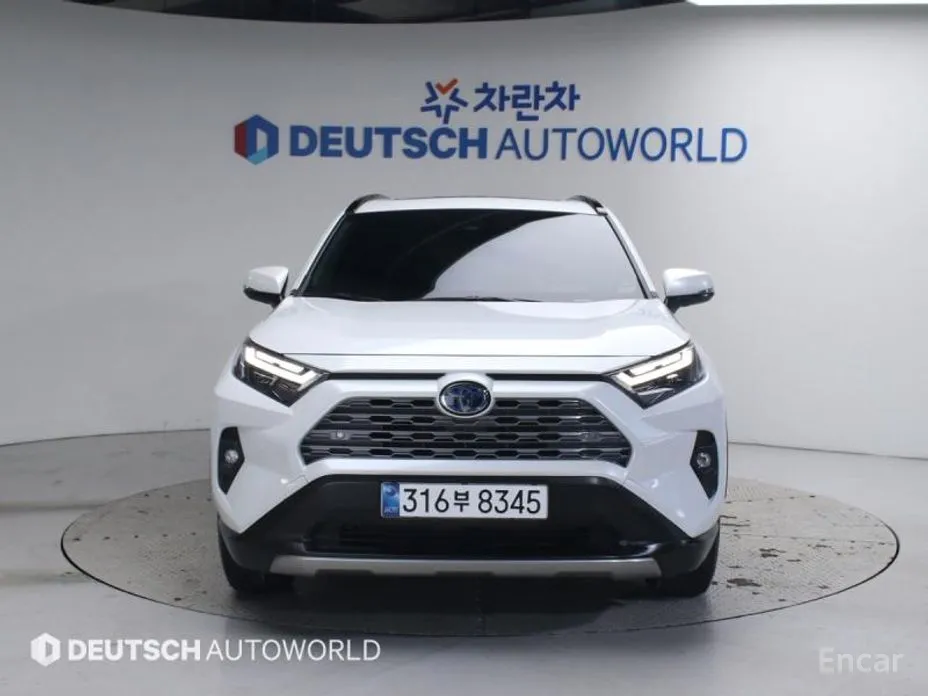 Фото 3 - Toyota RAV4