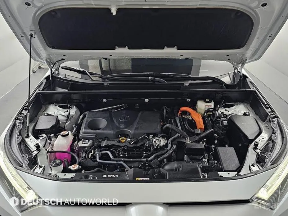 Фото 6 - Toyota RAV4