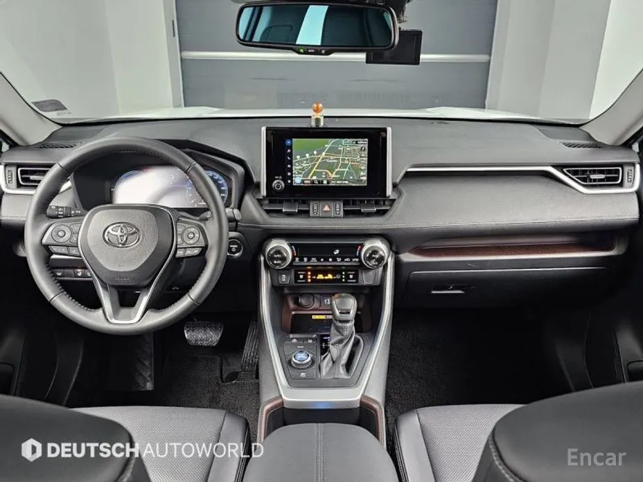 Фото 7 - Toyota RAV4