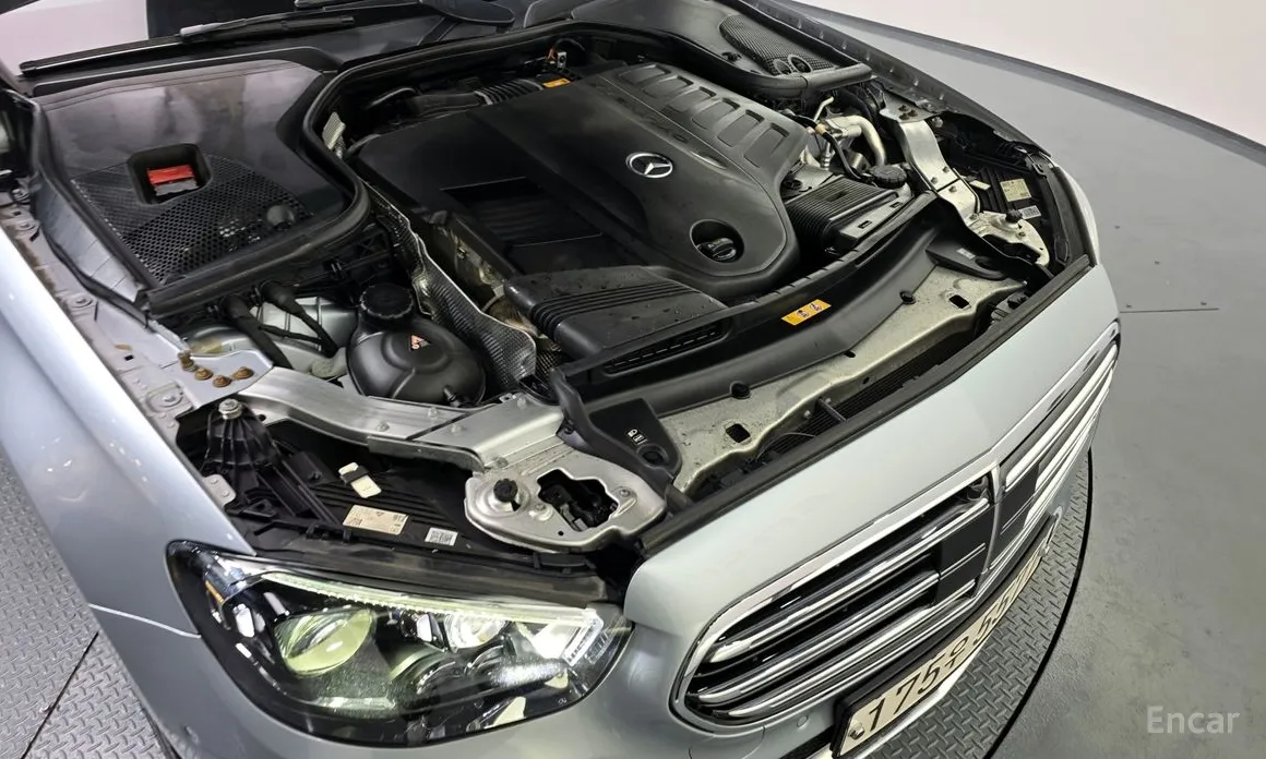 Фото 6 - Mercedes-Benz E-Class