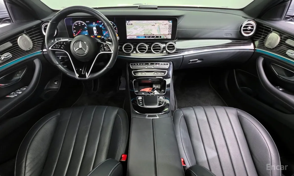 Фото 7 - Mercedes-Benz E-Class