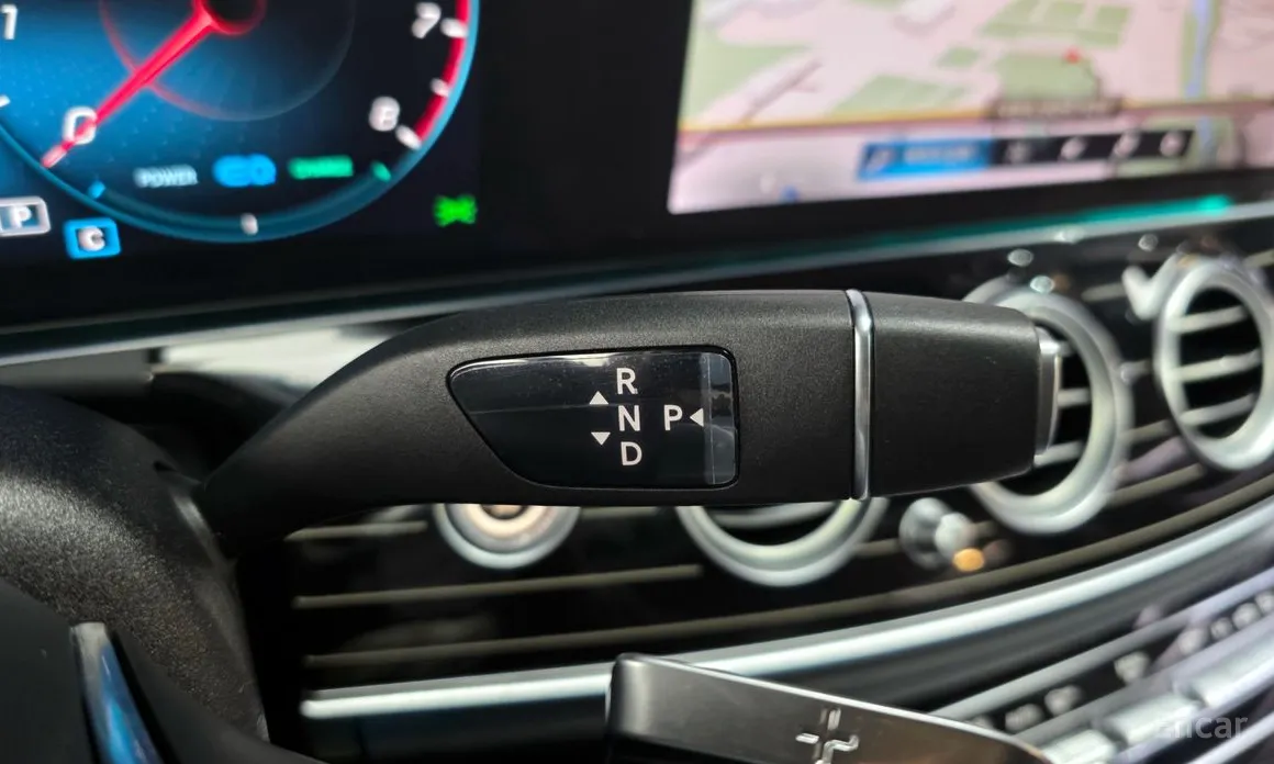 Фото 9 - Mercedes-Benz E-Class