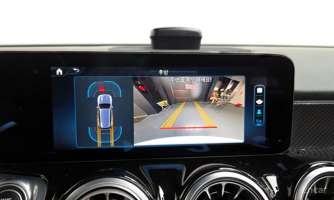 Фото 15 - Mercedes-Benz GLB-Class