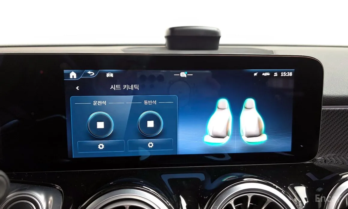 Фото 16 - Mercedes-Benz GLB-Class