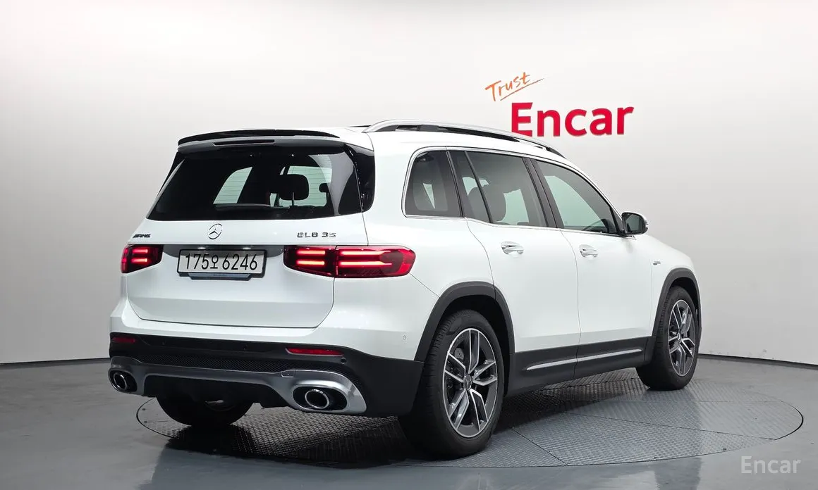 Фото 2 - Mercedes-Benz GLB-Class