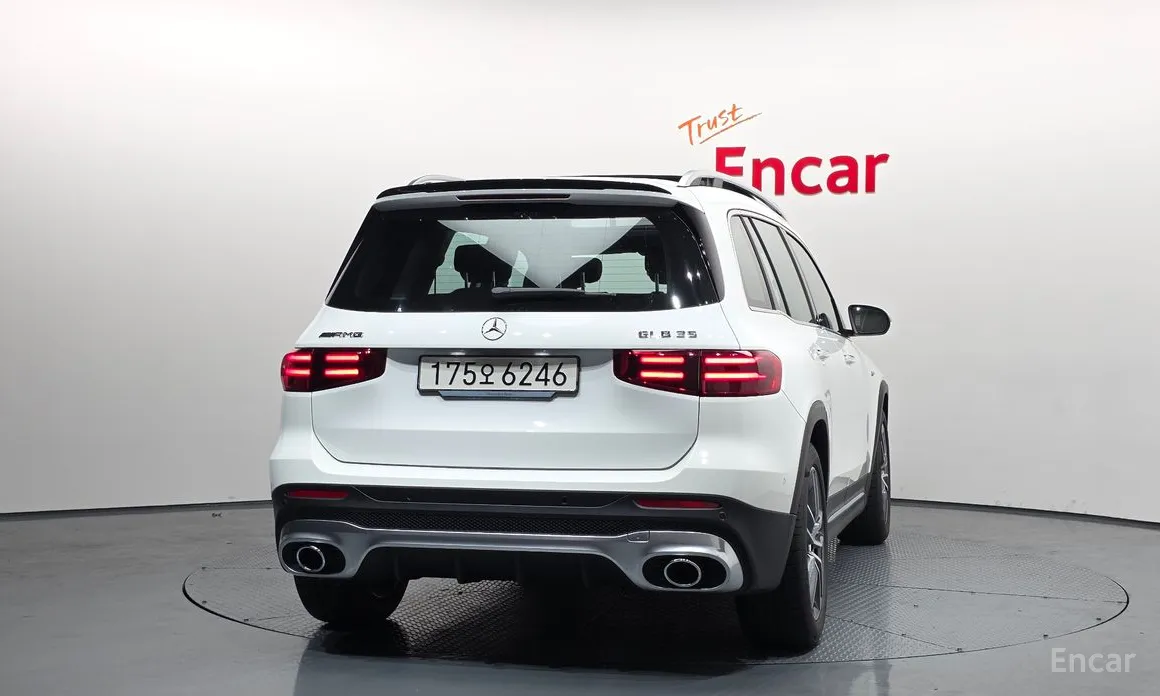 Фото 4 - Mercedes-Benz GLB-Class