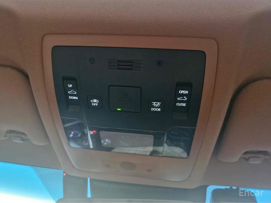 Фото 15 - Lexus ES