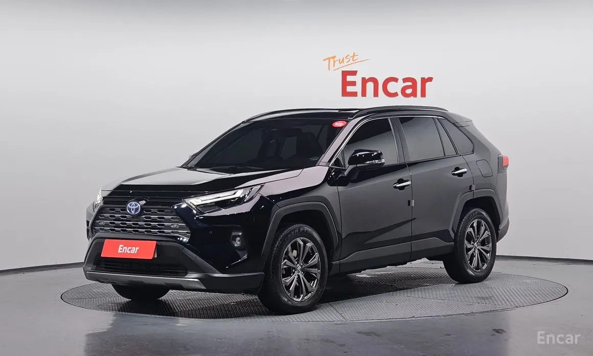 Фото 1 - Toyota RAV4