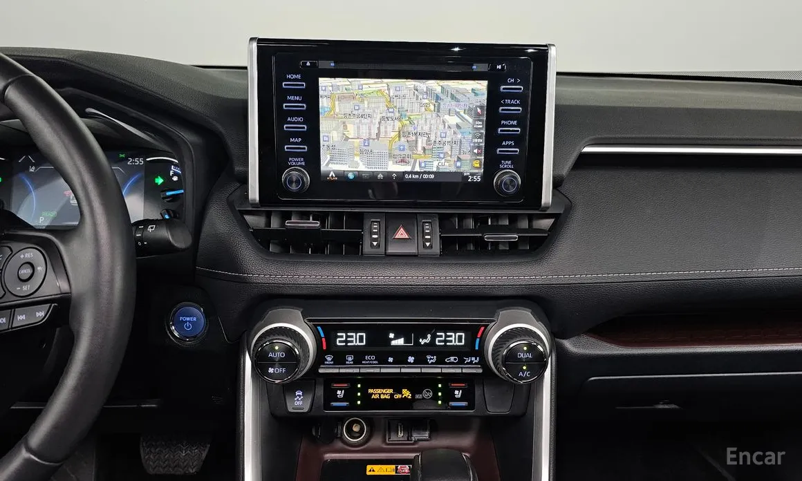 Фото 14 - Toyota RAV4