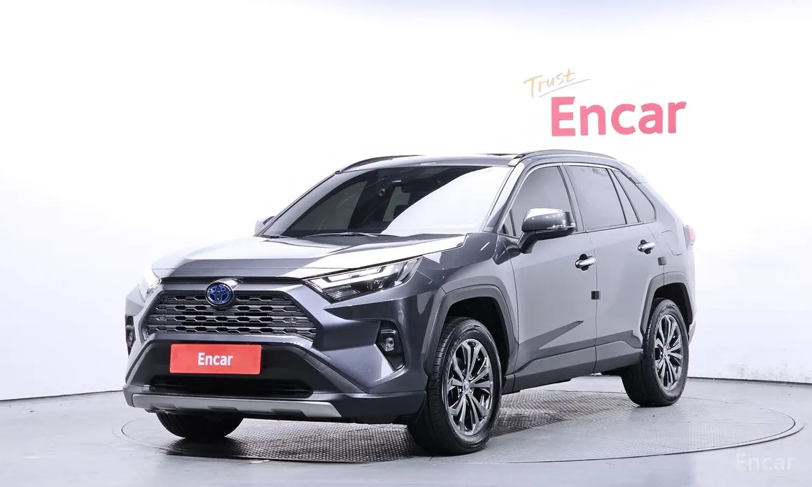 Фото 1 - Toyota RAV4