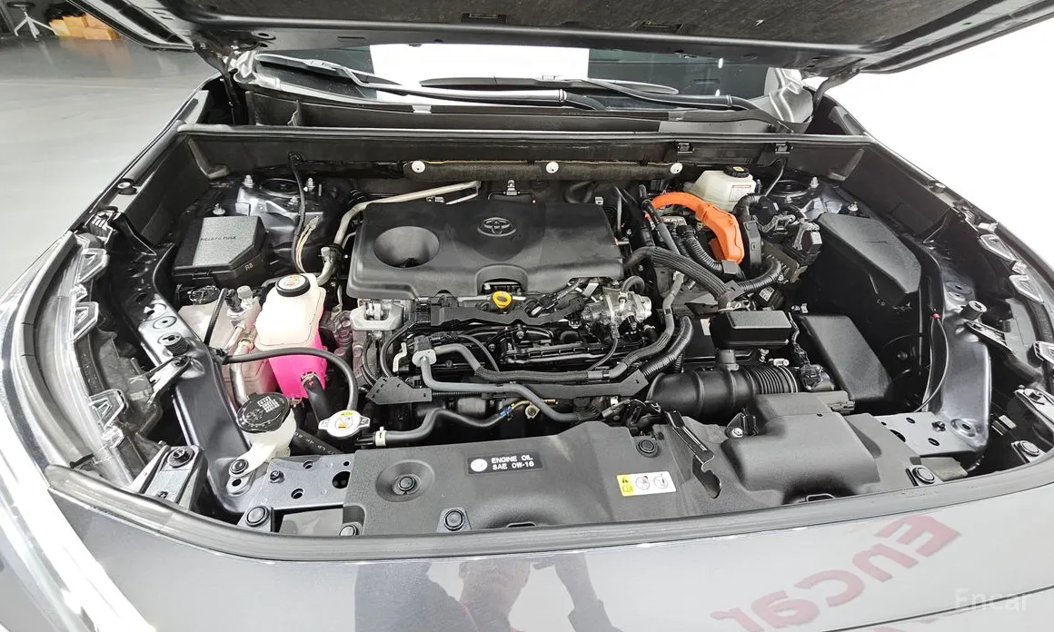 Фото 6 - Toyota RAV4