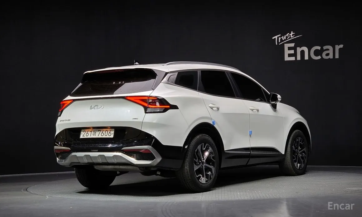 Фото 2 - Kia Sportage