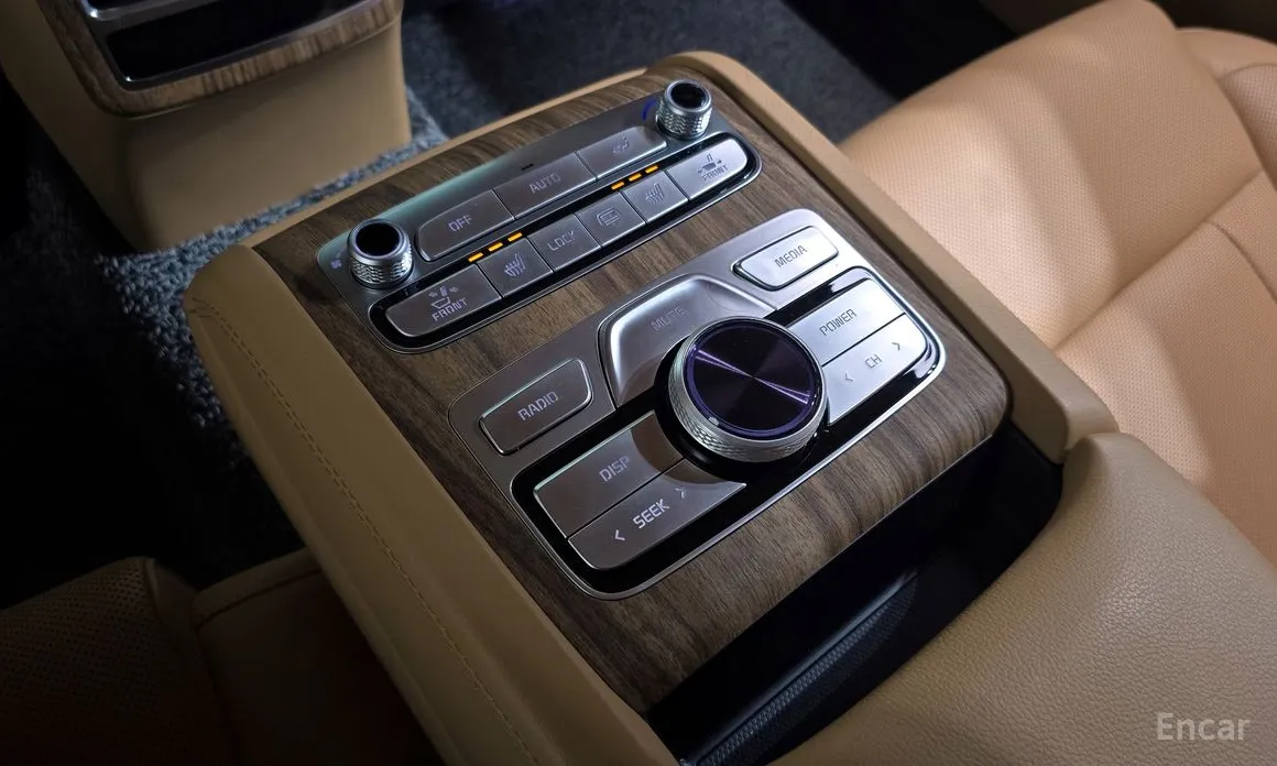 Фото 19 - Kia K9