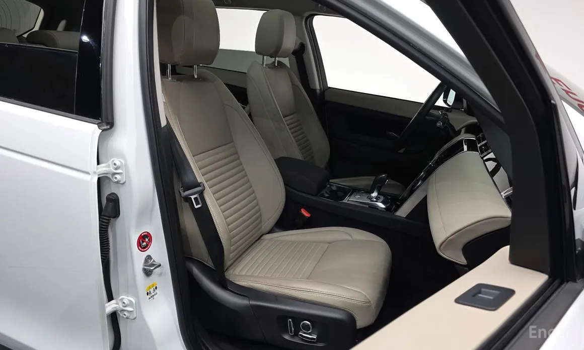 Фото 10 - Land Rover Discovery Sport