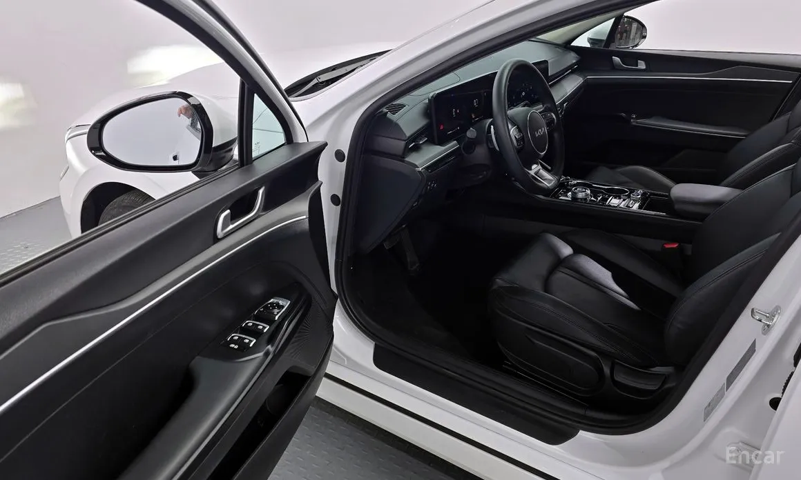 Фото 10 - Kia K5