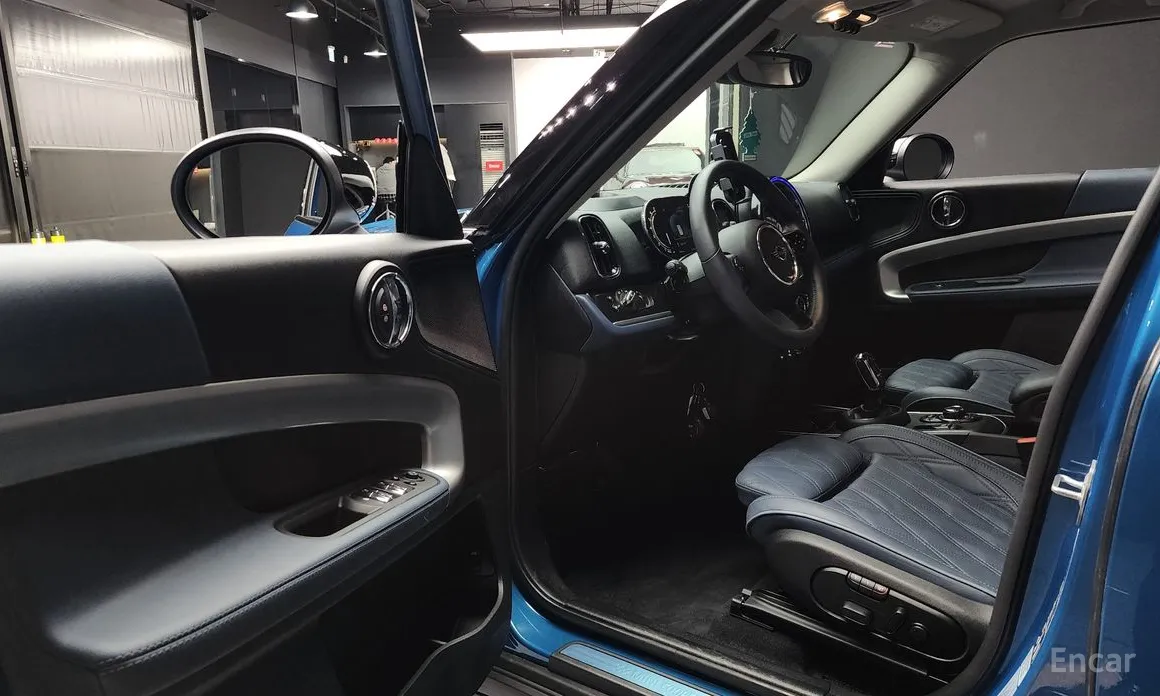 Mini Countryman 2011 ALL4 Classic Launch Pack