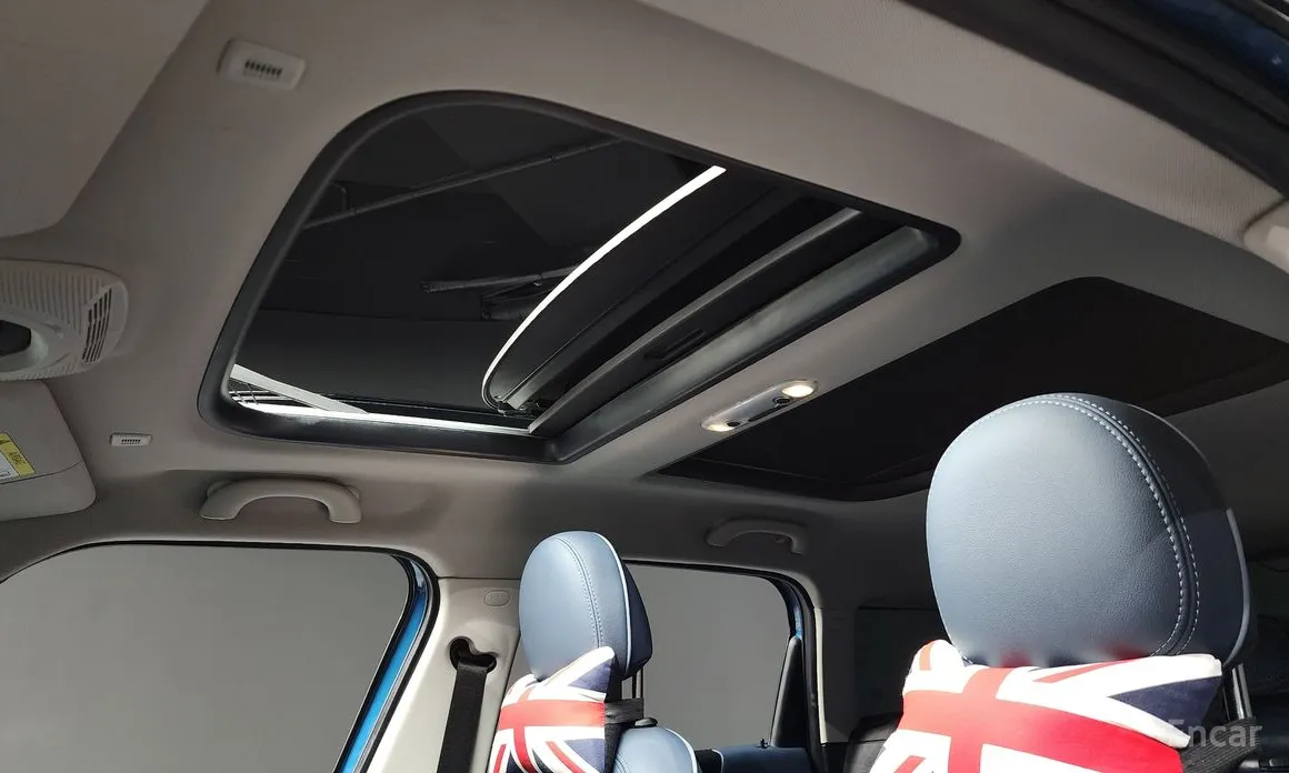 Mini Countryman 2011 ALL4 Classic Launch Pack