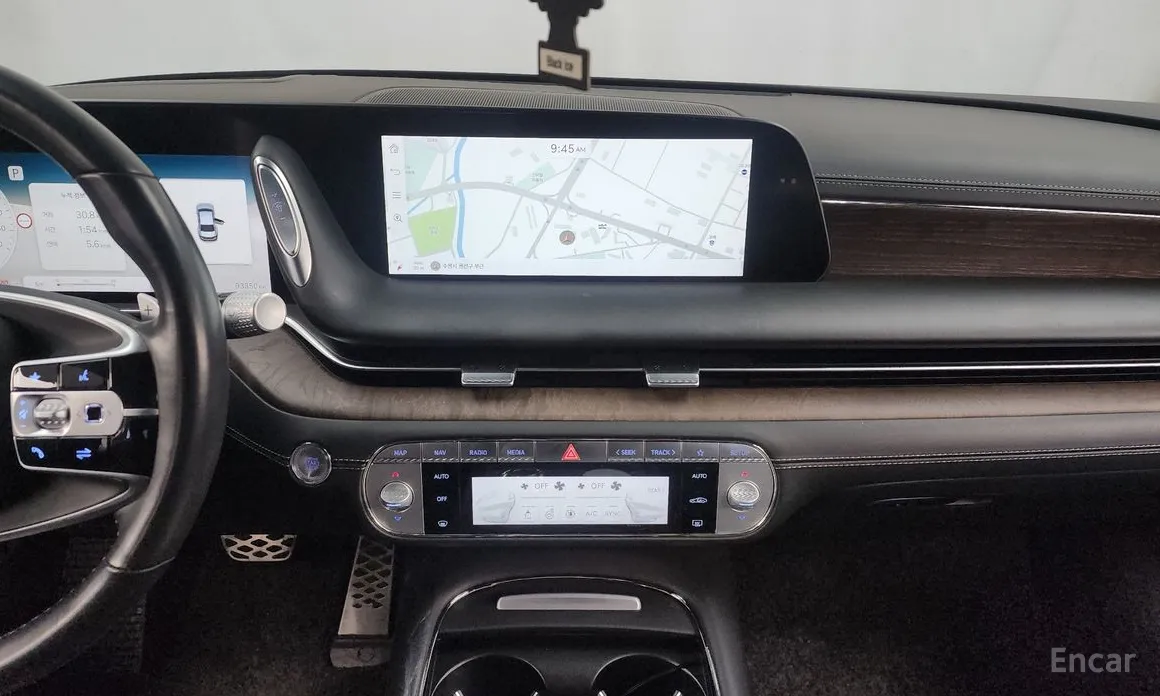 Фото 14 - Genesis G90