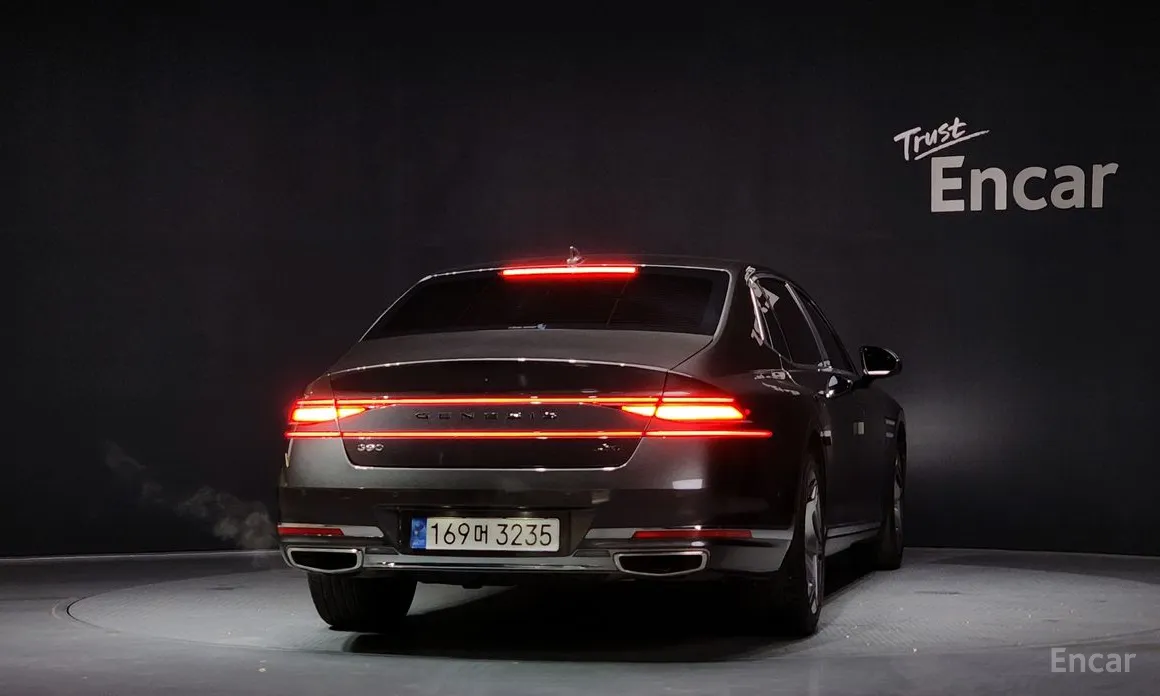 Фото 4 - Genesis G90