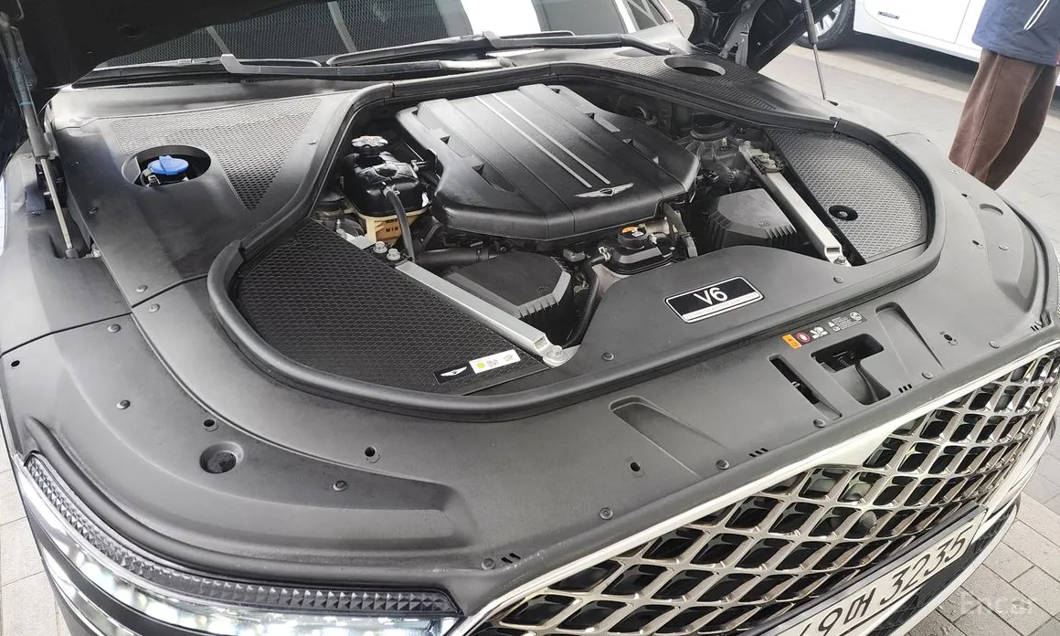 Фото 6 - Genesis G90