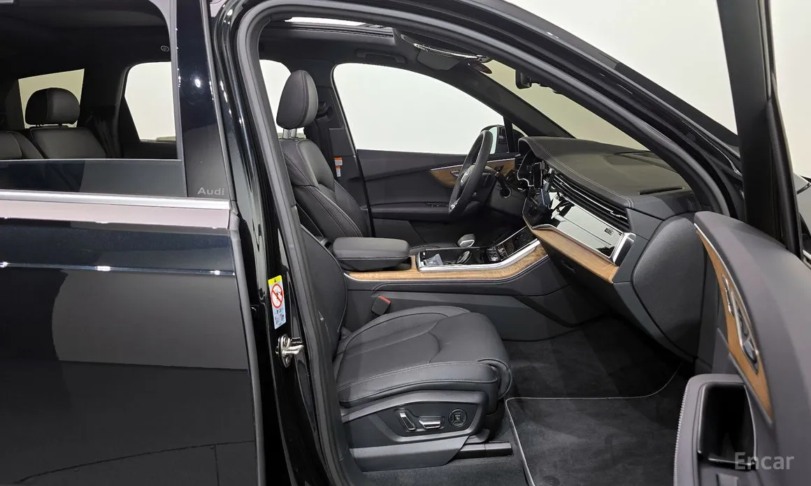 Фото 11 - Audi Q7