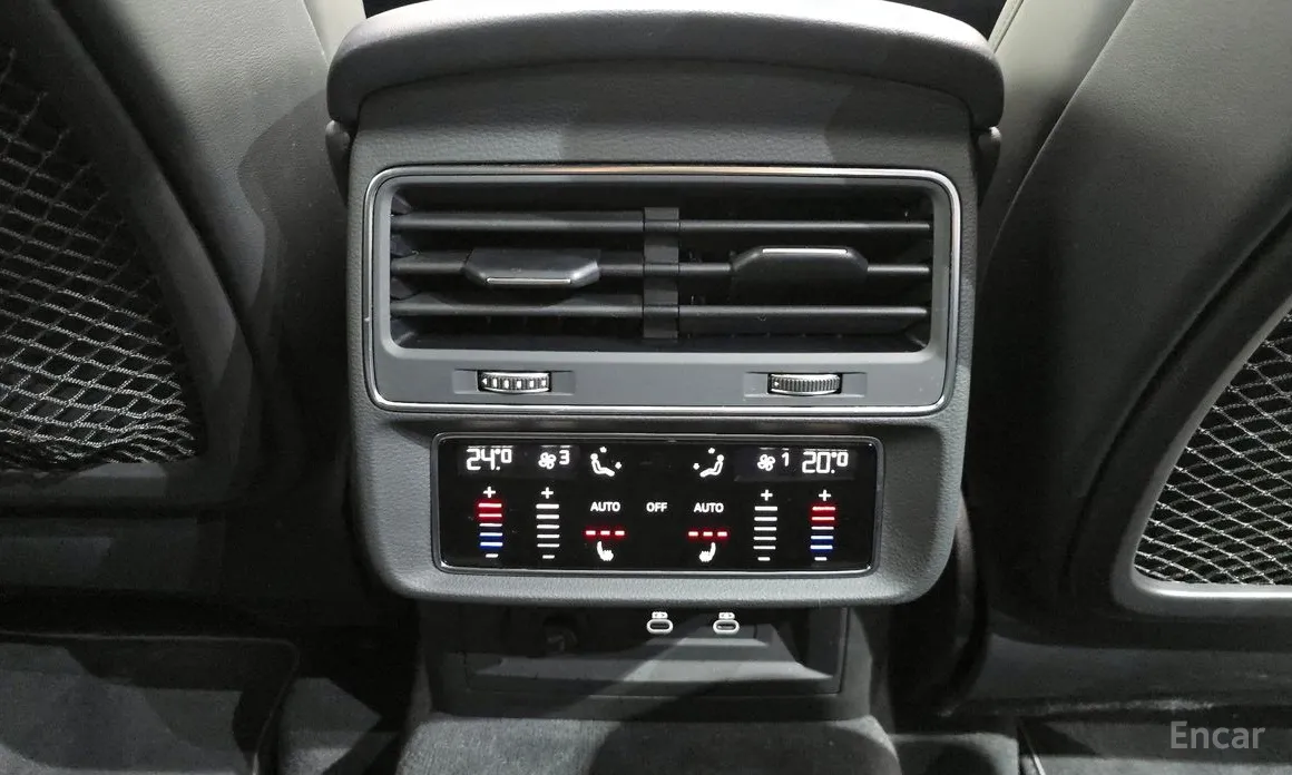 Фото 19 - Audi Q7