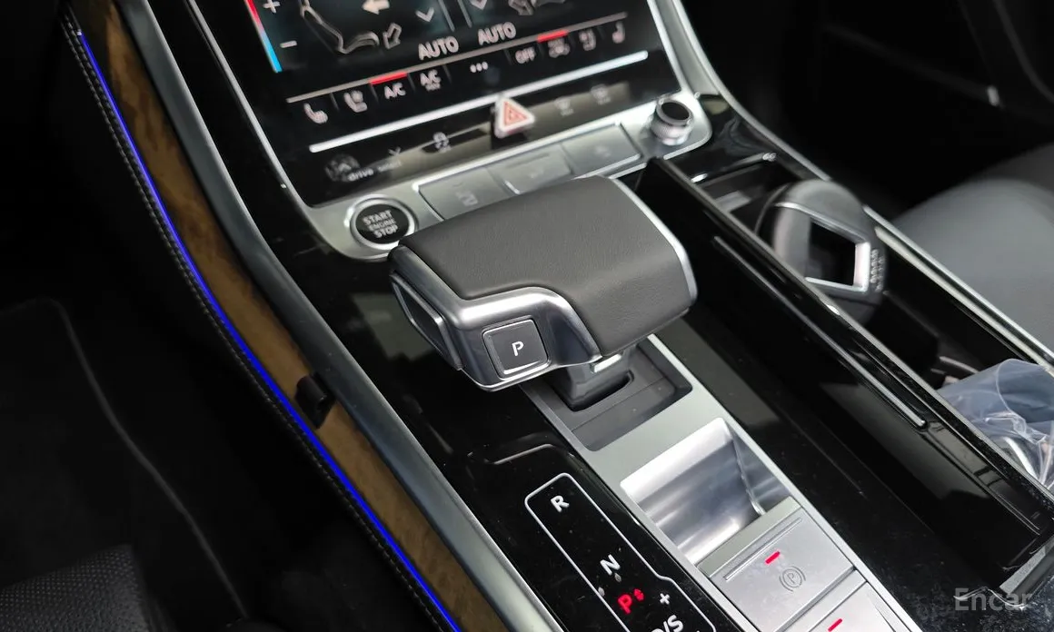 Фото 9 - Audi Q7