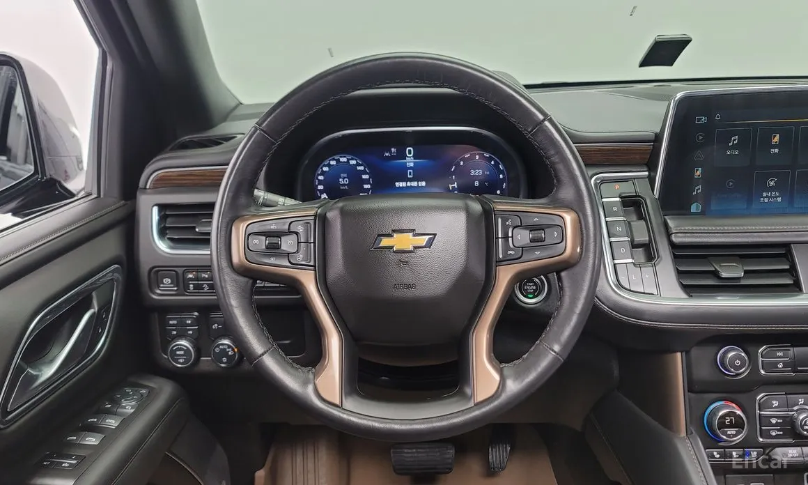 Фото 13 - Chevrolet Tahoe