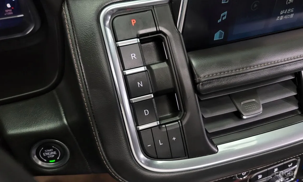 Фото 9 - Chevrolet Tahoe