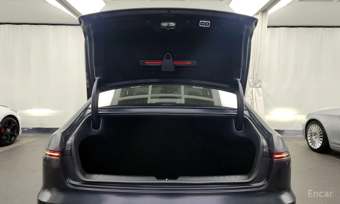 Фото 20 - Hyundai Grandeur