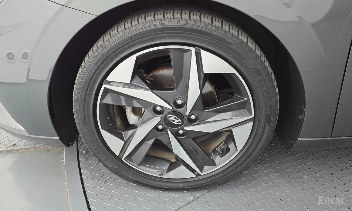 Фото 5 - Hyundai Avante