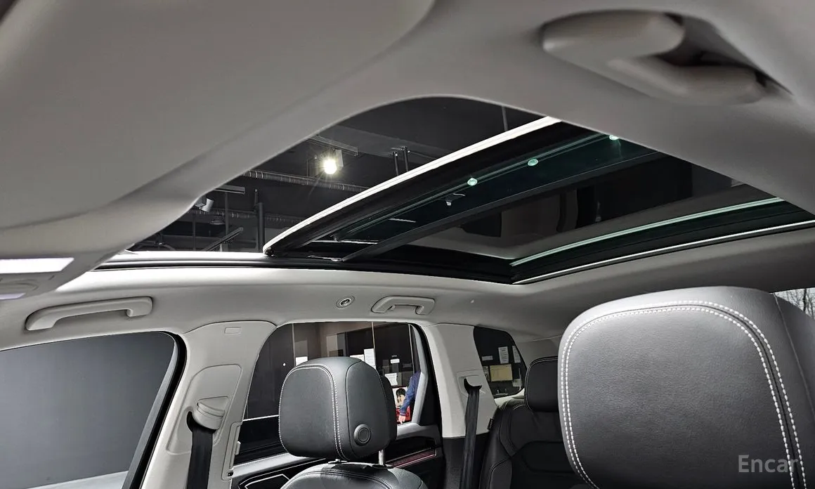 Фото 18 - Volkswagen Touareg