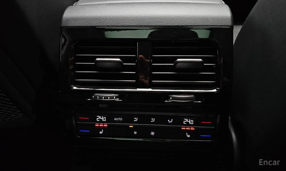 Фото 19 - Volkswagen Touareg